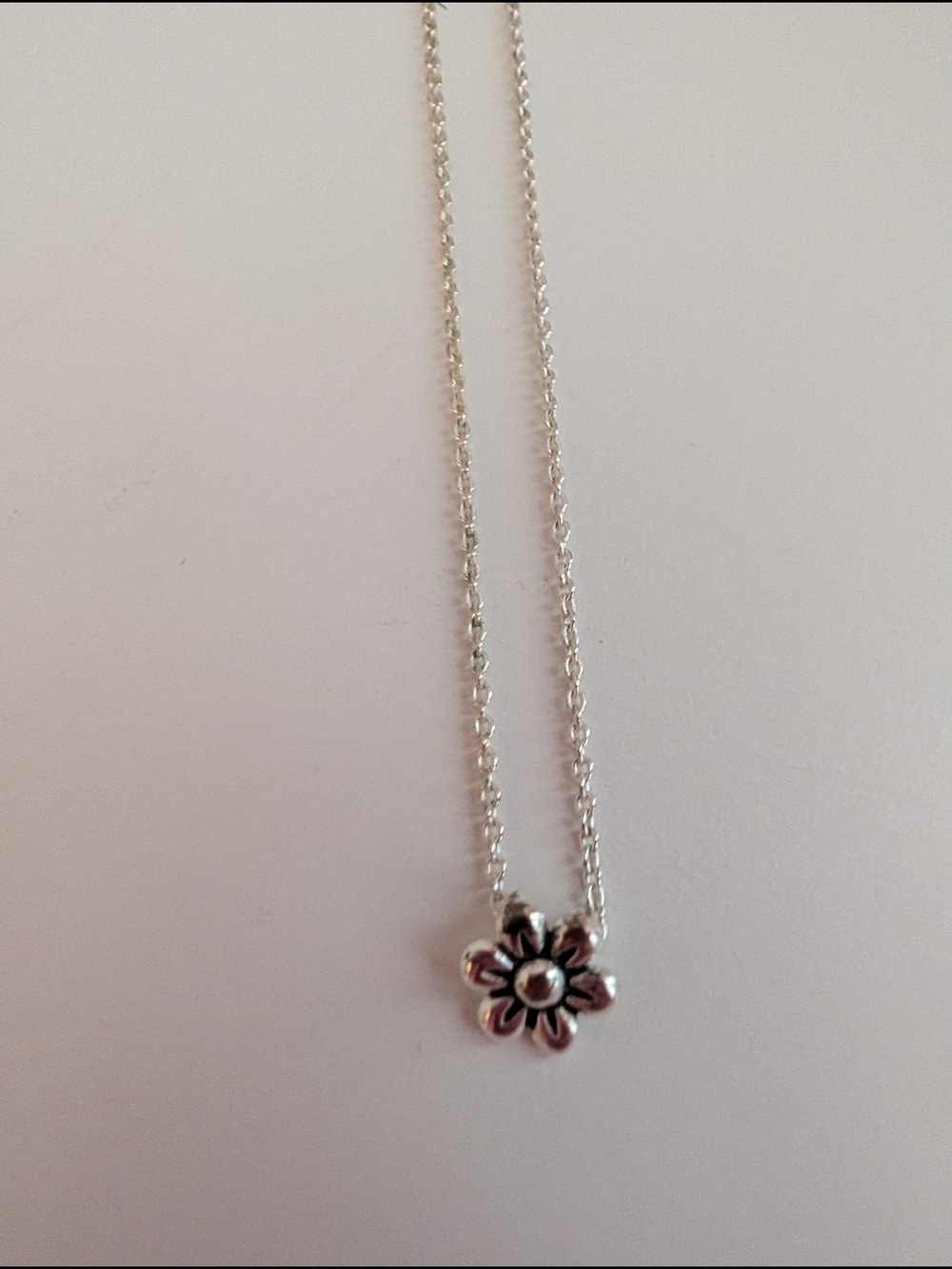 Delicate Silver Daisy Pendant Necklace